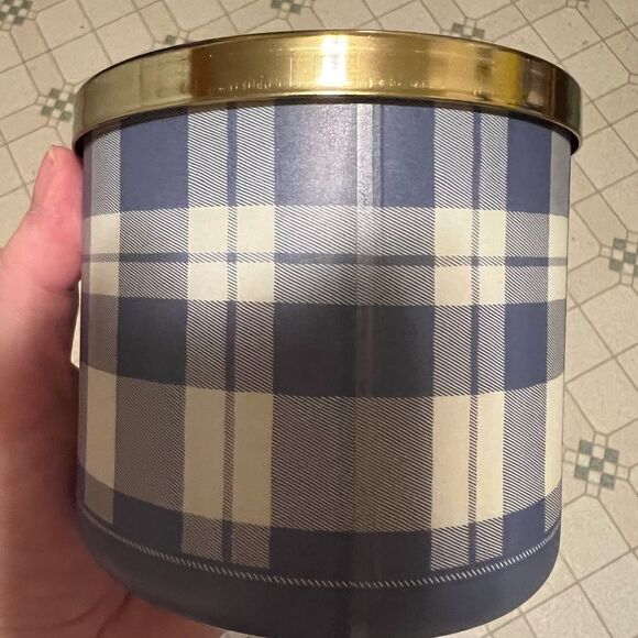 Goose Creekk SOLD OUT 3 Wick Candle Blueberry Pancakes 14.5 Oz - Picture 3 of 7